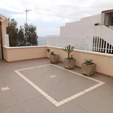 Panoramic And Romantic Daire Cala Gonone